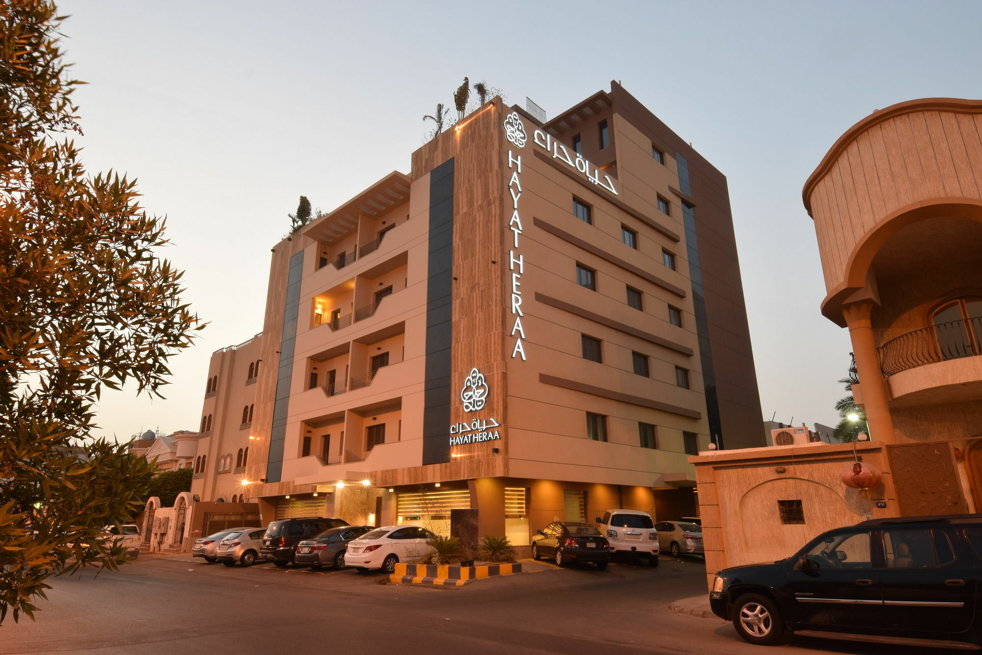 Hayat Heraa Hotel Джеда Екстериор снимка